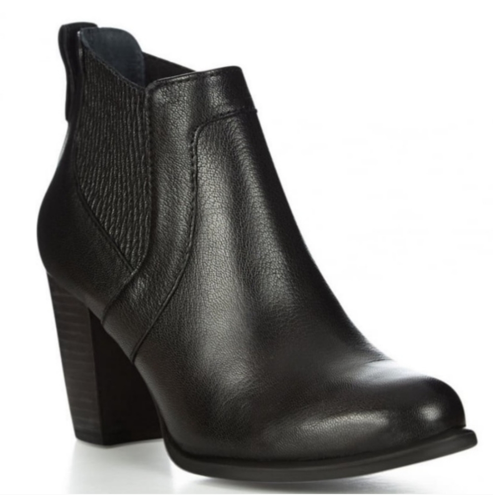 UGG | Cobie Womens Casual Ankle Boots